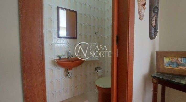 Apartamento à venda com 2 quartos, 65m², Rua Domingos Crescêncio no bairro Santana em Porto Alegre