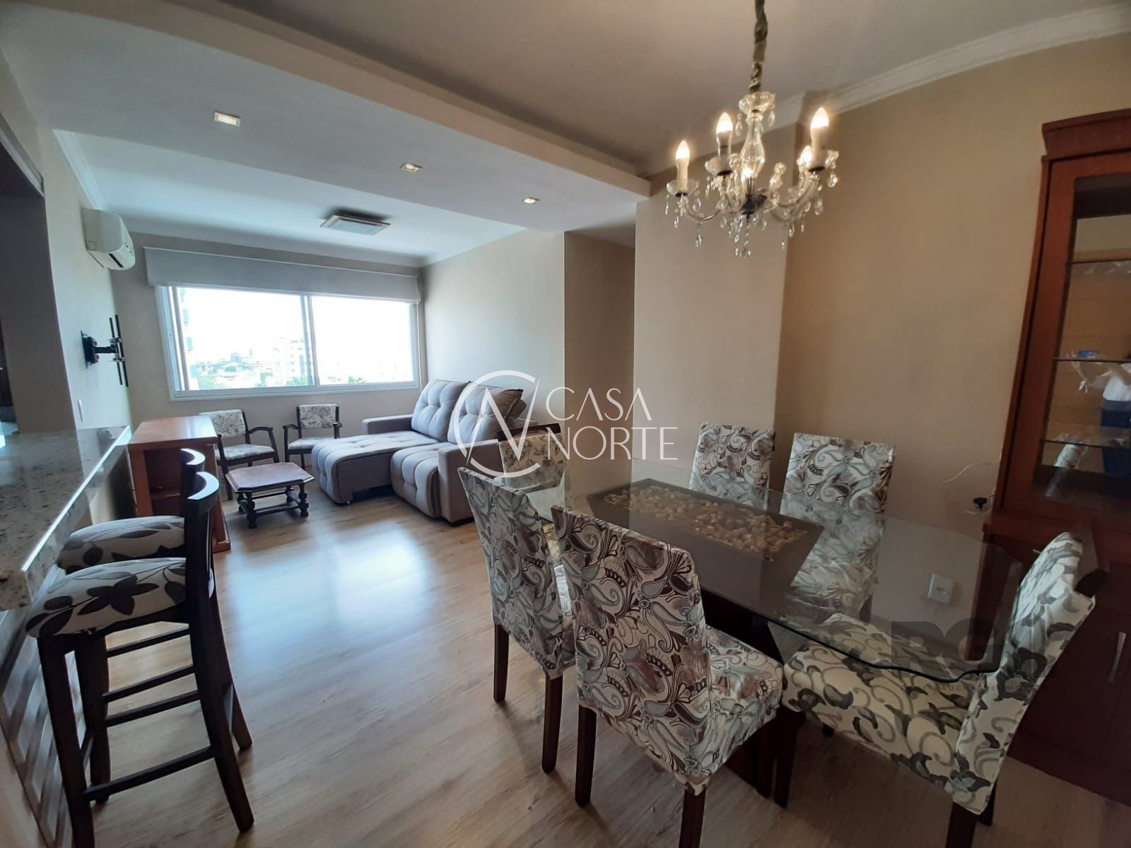 Apartamento à venda com 3 quartos, 78m², 1 suíte, 2 vagas, Rua Gomes Jardim no bairro Santana em Porto Alegre