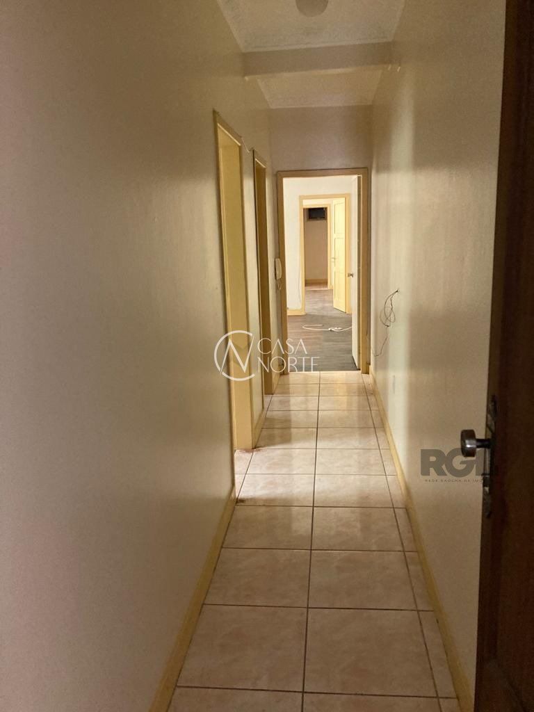 Apartamento à venda com 3 quartos, 107m², 2 suítes, Avenida Cristóvão Colombo no bairro Floresta em Porto Alegre