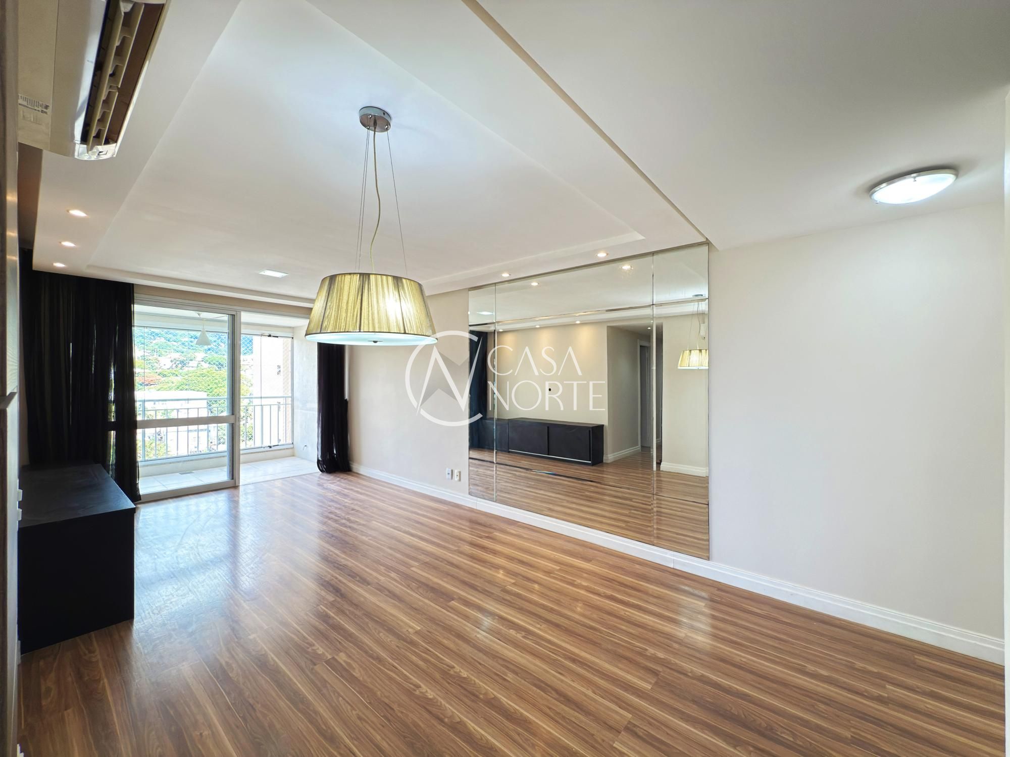 Apartamento à venda com 3 quartos, 82m², 1 suíte, 2 vagas, Rua Bispo William Thomas no bairro Teresópolis em Porto Alegre