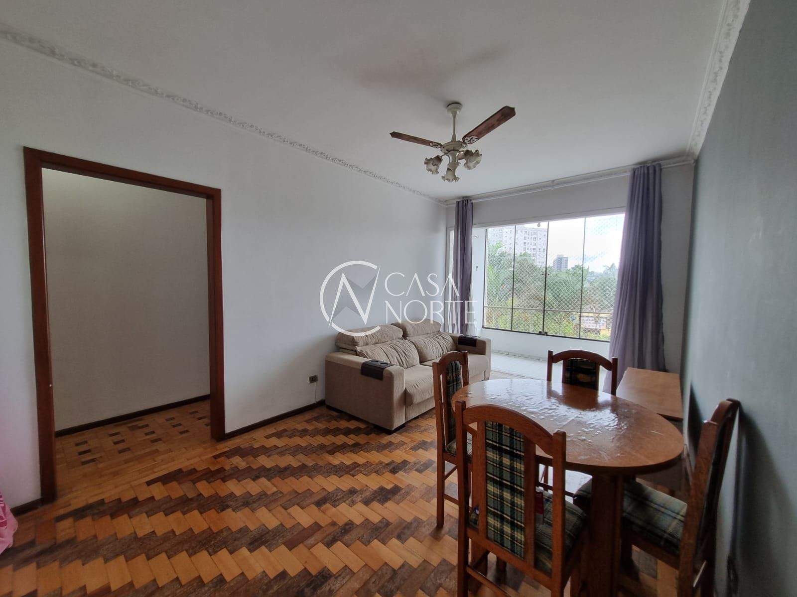 Apartamento à venda com 3 quartos, 87m², Avenida Professor Oscar Pereira no bairro Azenha em Porto Alegre