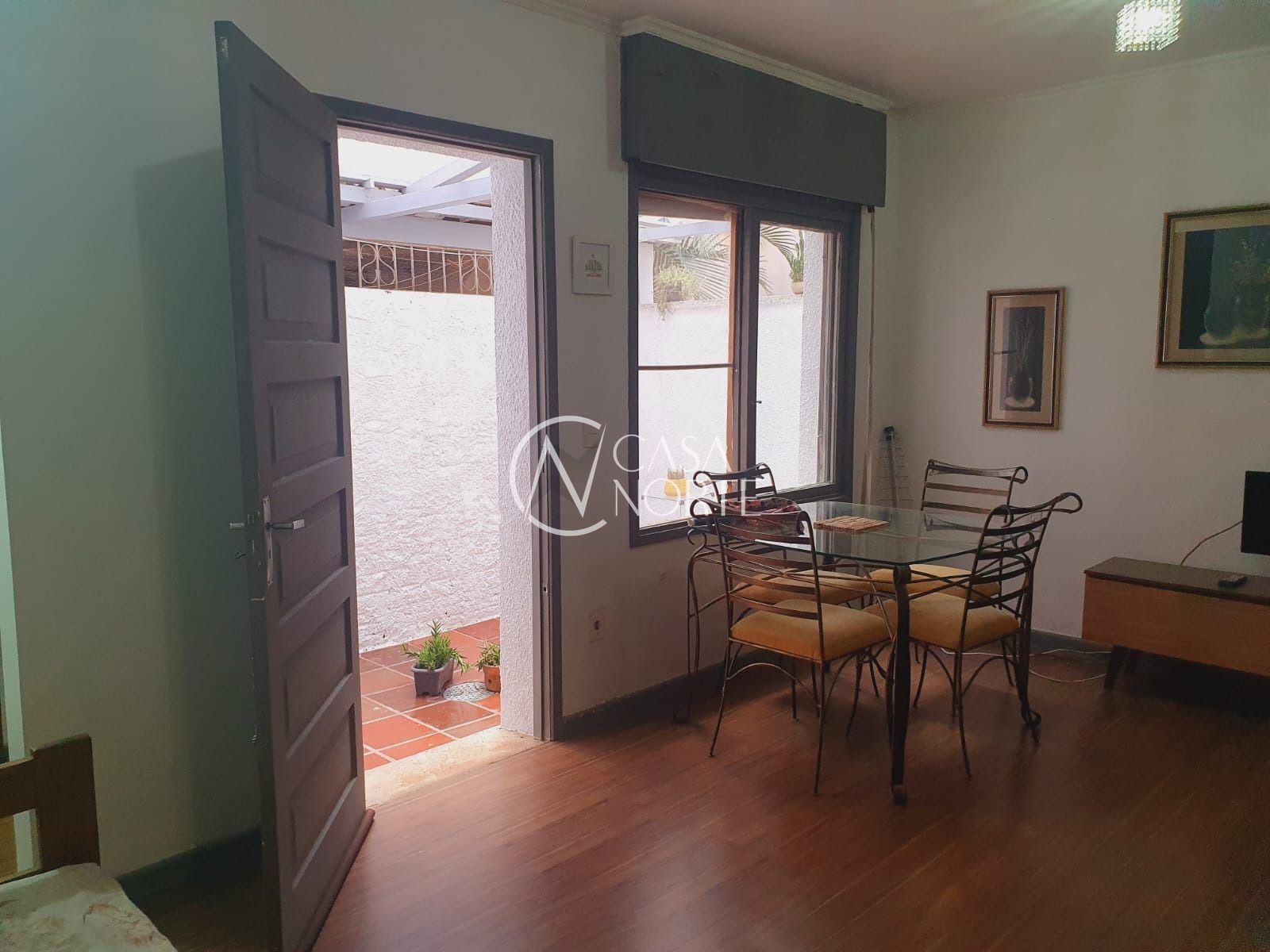 Kitnet à venda , 35m², Rua Pedro Chaves Barcelos no bairro Auxiliadora em Porto Alegre