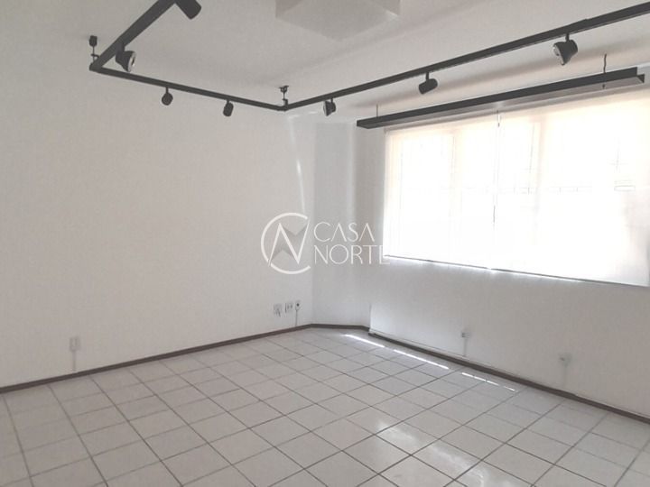 Sala Comercial à venda , 33m², Rua Félix da Cunha no bairro Floresta em Porto Alegre