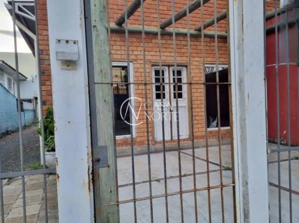 Terreno à venda  com 580m², Rua Carlos Trein Filho no bairro Auxiliadora em Porto Alegre