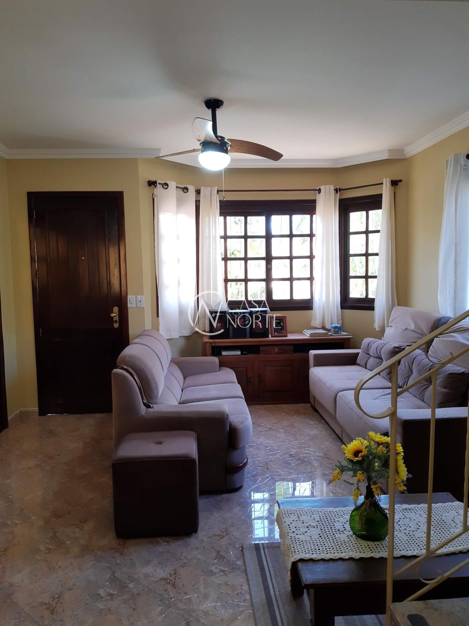 Casa à venda com 3 quartos, 155m², 1 suíte, 2 vagas, Rua Helio Felix Frey no bairro Espírito Santo em Porto Alegre