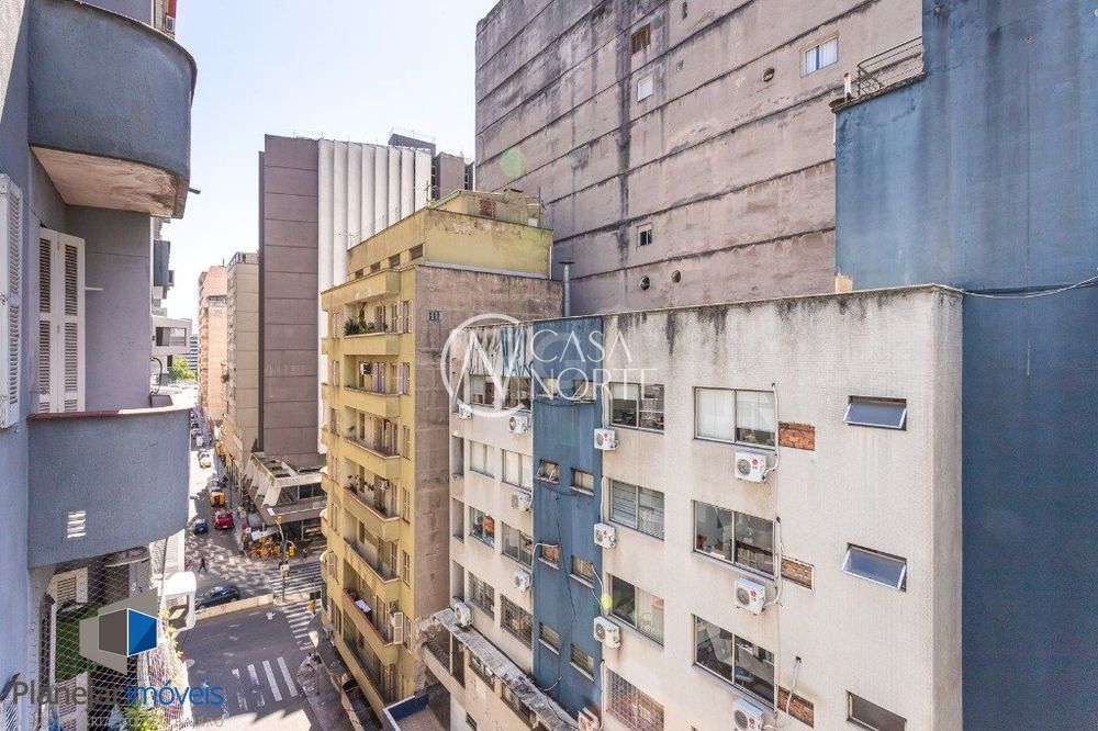 Apartamento à venda com 2 quartos, 48m², Rua Jerônimo Coelho no bairro Centro Histórico em Porto Alegre