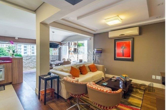 Cobertura à venda com 2 quartos, 111m², 1 suíte, 1 vaga, Avenida Guaporé no bairro Petrópolis em Porto Alegre