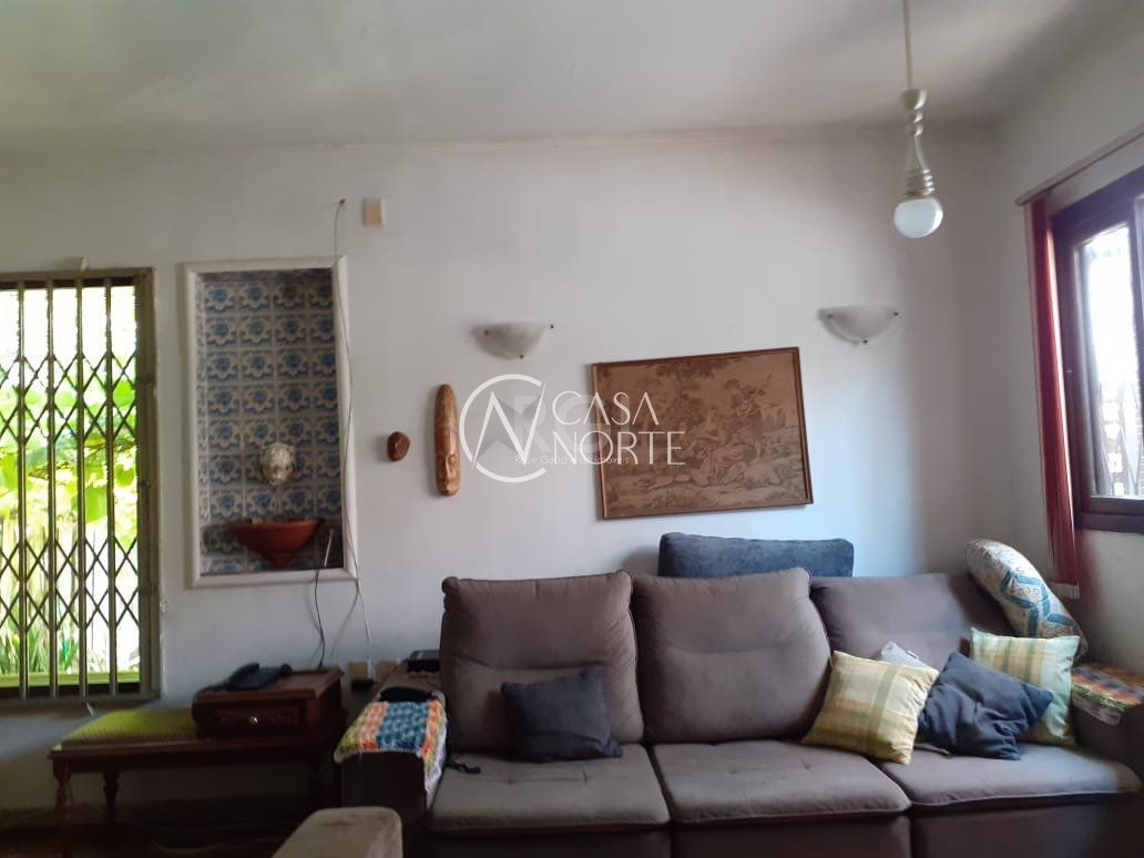 Casa à venda com 3 quartos, 120m², 1 vaga, Rua Dona Amelia no bairro Santa Tereza em Porto Alegre