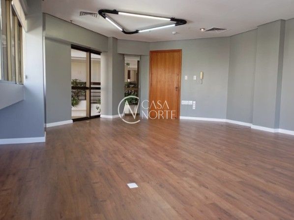 Sala Comercial à venda com 1 quarto, 48m², Rua Padre Chagas no bairro Moinhos de Vento em Porto Alegre