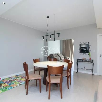 Apartamento à venda com 2 quartos, 107m², 1 suíte, Rua Duque de Caxias no bairro Centro Histórico em Porto Alegre