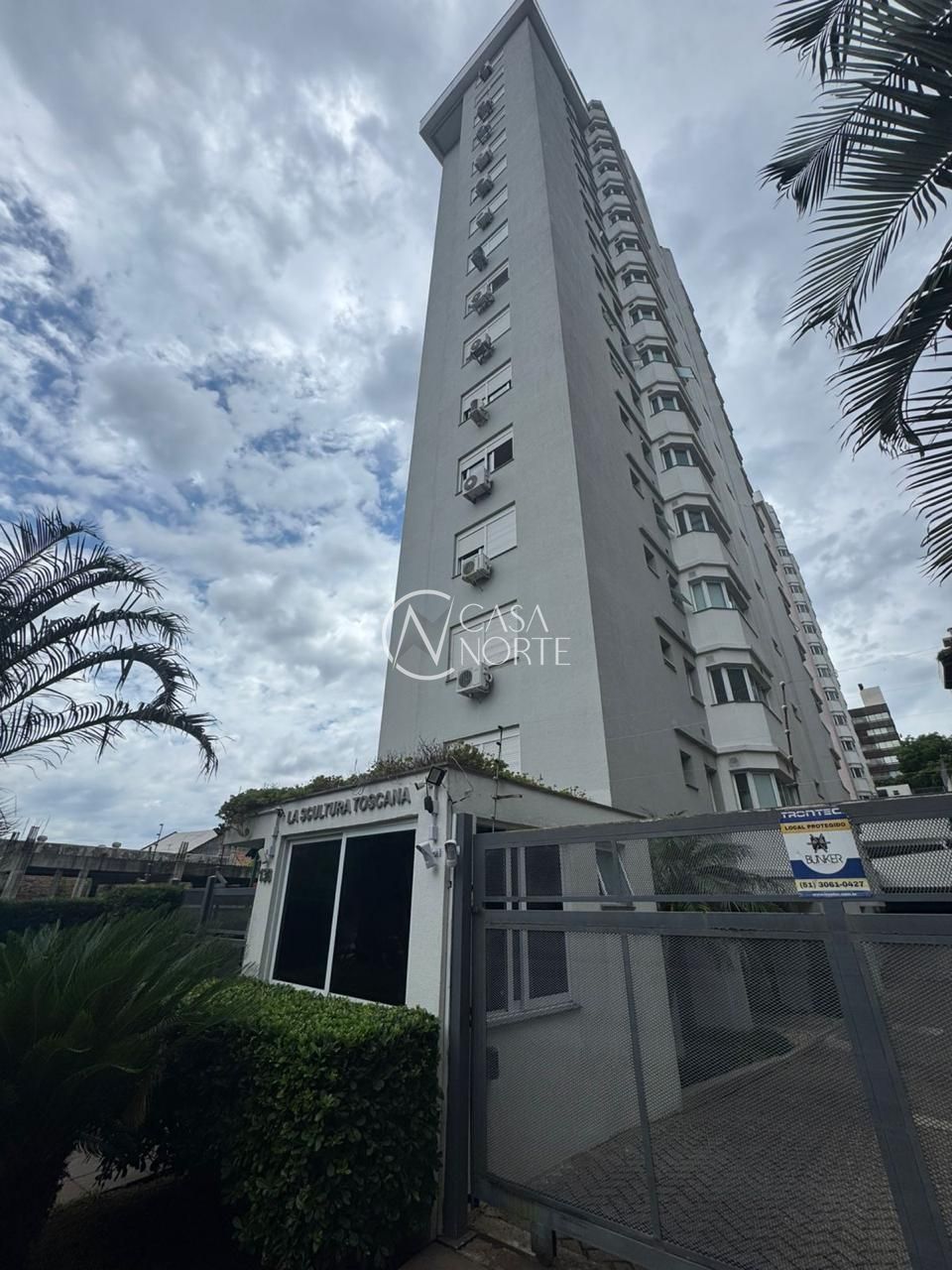 Apartamento à venda com 3 quartos, 101m², 3 suítes, 2 vagas, Avenida Mariland no bairro Auxiliadora em Porto Alegre