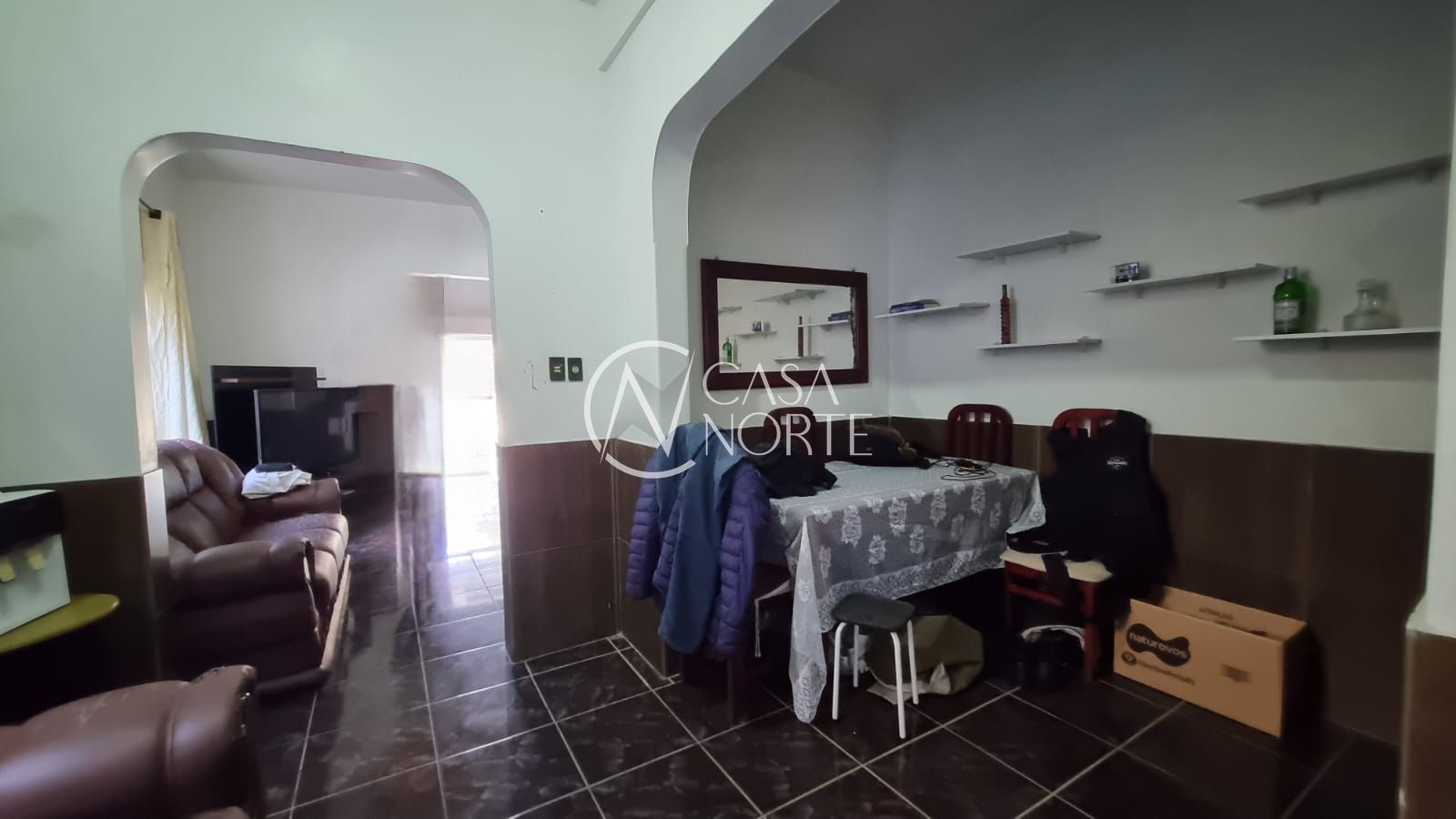 Casa à venda com 3 quartos, 90m², 1 vaga, Rua Lobo da Costa no bairro Azenha em Porto Alegre