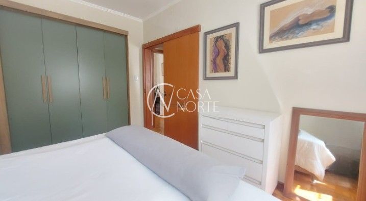 Apartamento à venda com 2 quartos, 65m², Rua Domingos Crescêncio no bairro Santana em Porto Alegre