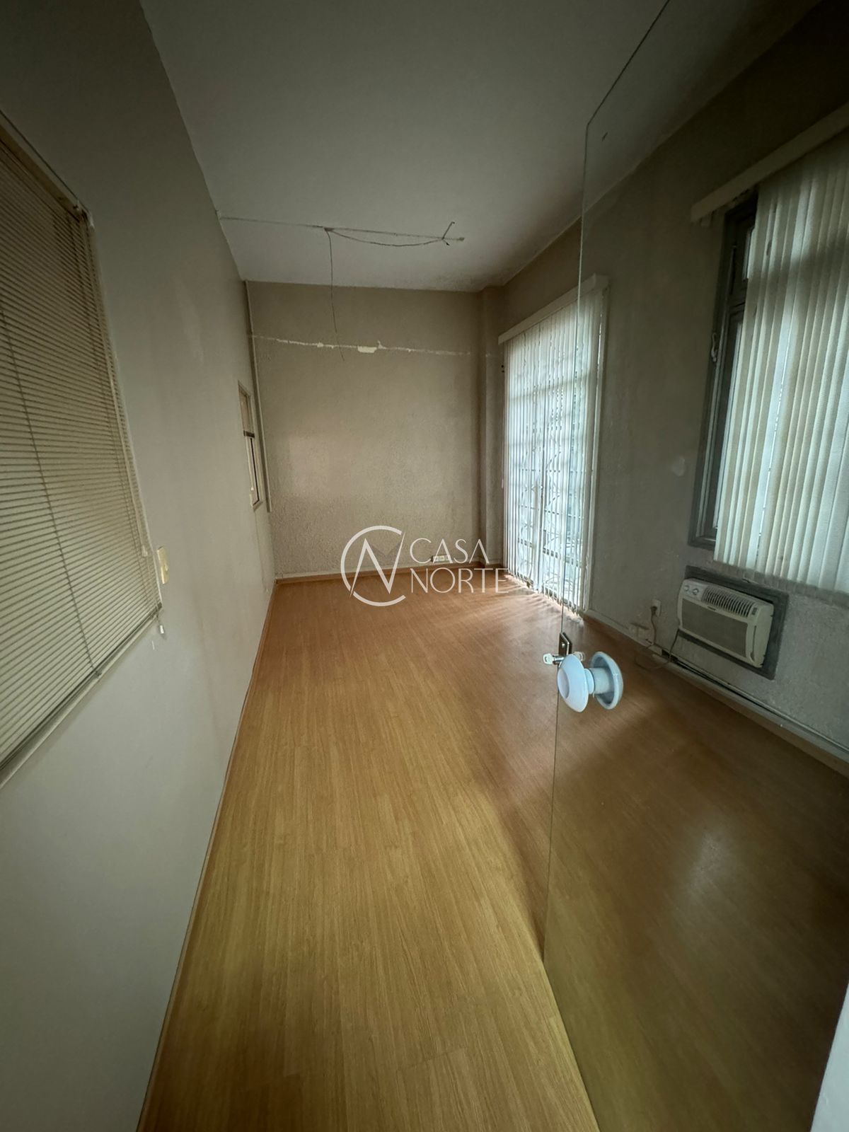 Conjunto Comercial à venda com 1 quarto, 195m², Rua Uruguai no bairro Centro Histórico em Porto Alegre