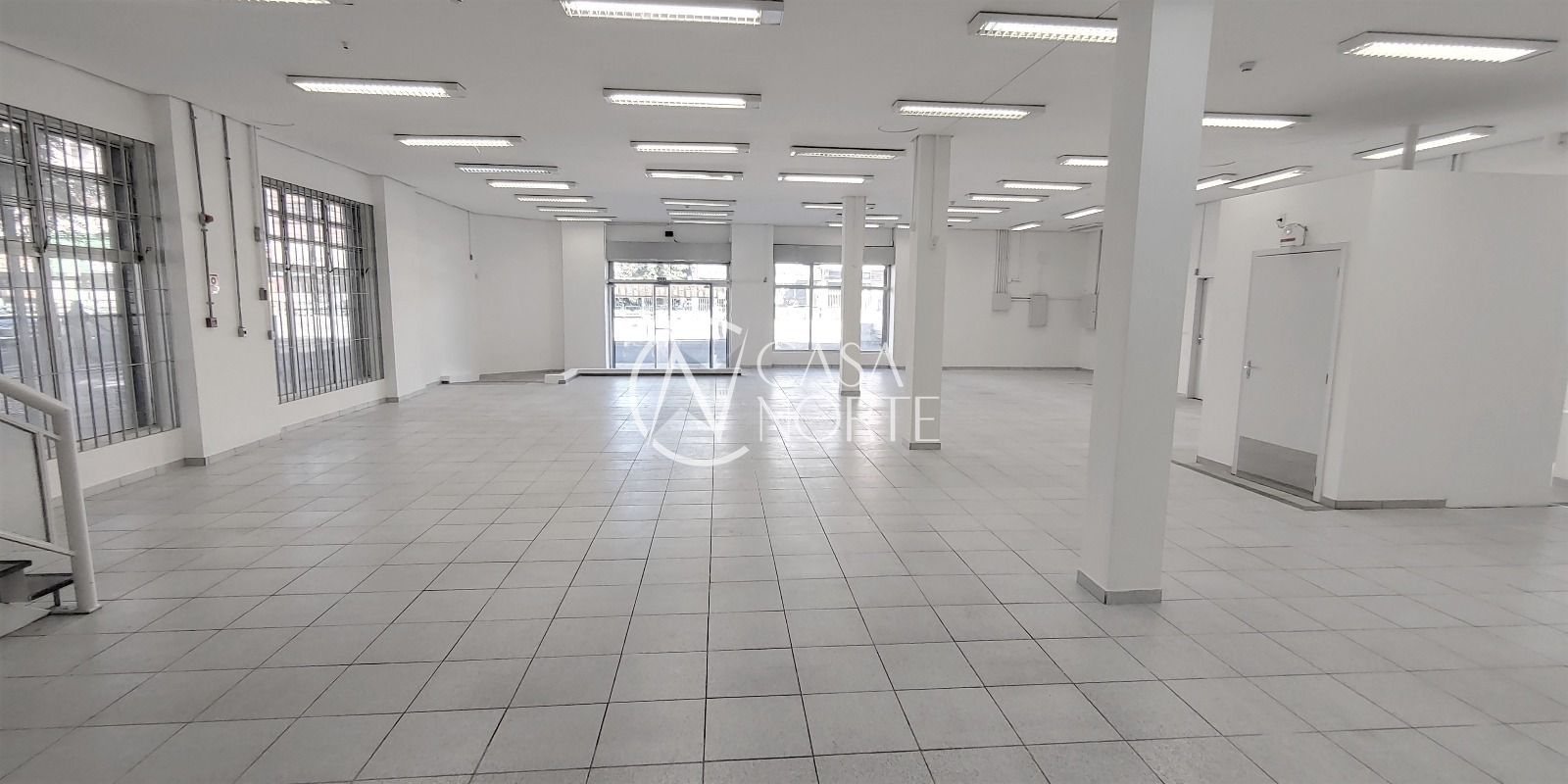 Loja à venda , 550m², Avenida João Pessoa no bairro Santana em Porto Alegre