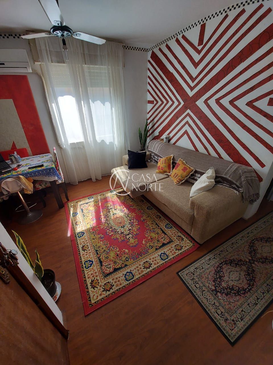 Apartamento à venda com 2 quartos, 50m², Rua Botafogo no bairro Menino Deus em Porto Alegre