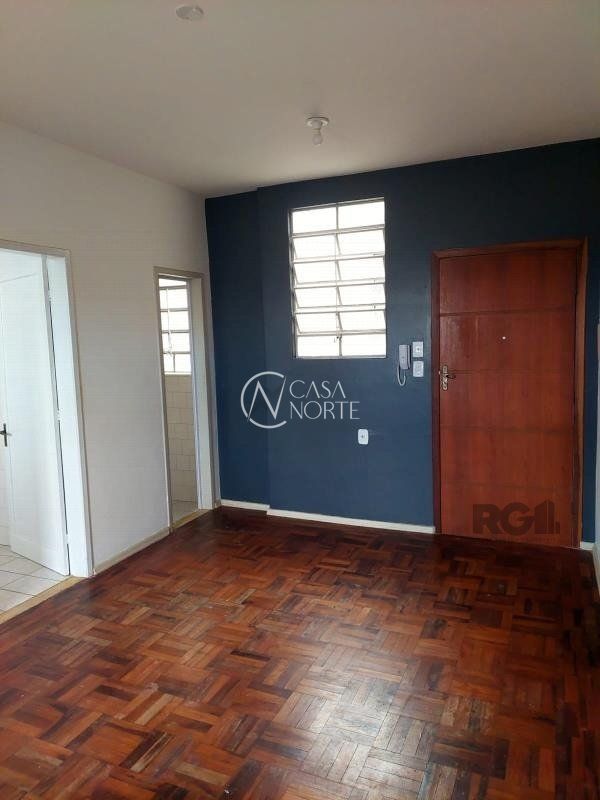 Apartamento à venda com 1 quarto, 45m², Rua Duque de Caxias no bairro Centro Histórico em Porto Alegre
