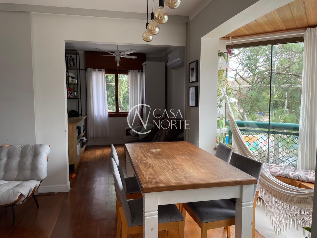 Apartamento à venda com 3 quartos, 93m², 1 suíte, 1 vaga, Rua São Manoel no bairro Rio Branco em Porto Alegre