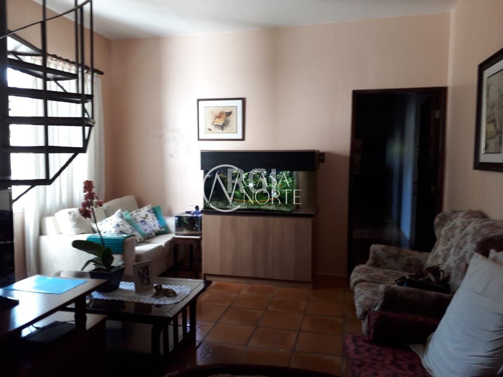 Casa à venda com 3 quartos, 200m², 1 suíte, 1 vaga, Rua Livramento no bairro Santana em Porto Alegre