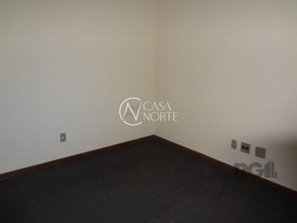 Sala Comercial à venda , 35m², Avenida Montenegro no bairro Petrópolis em Porto Alegre