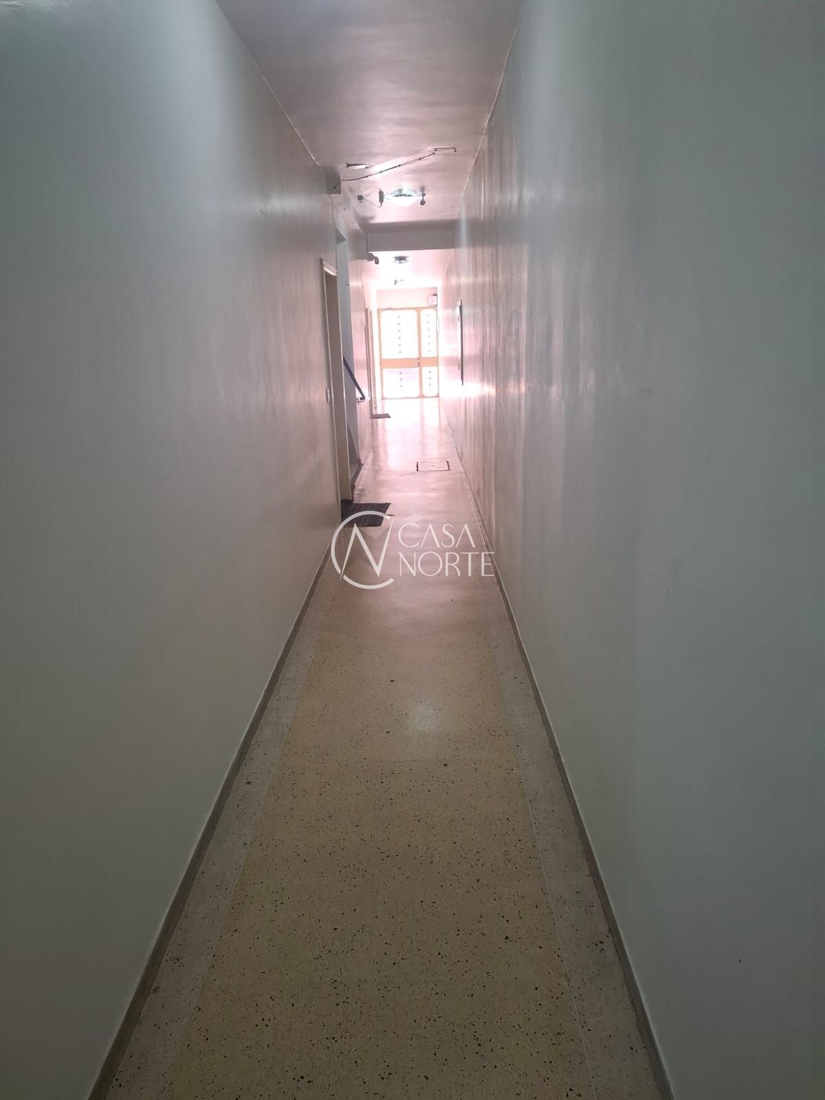 Kitnet à venda com 1 quarto, 30m², Rua Luiz Manoel no bairro Santana em Porto Alegre