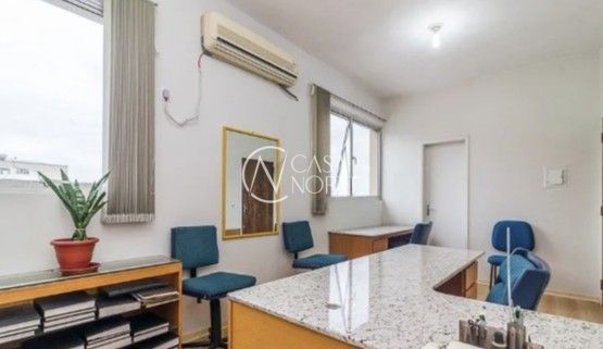 Sala Comercial à venda com 1 quarto, 20m², Avenida Cristóvão Colombo no bairro Floresta em Porto Alegre