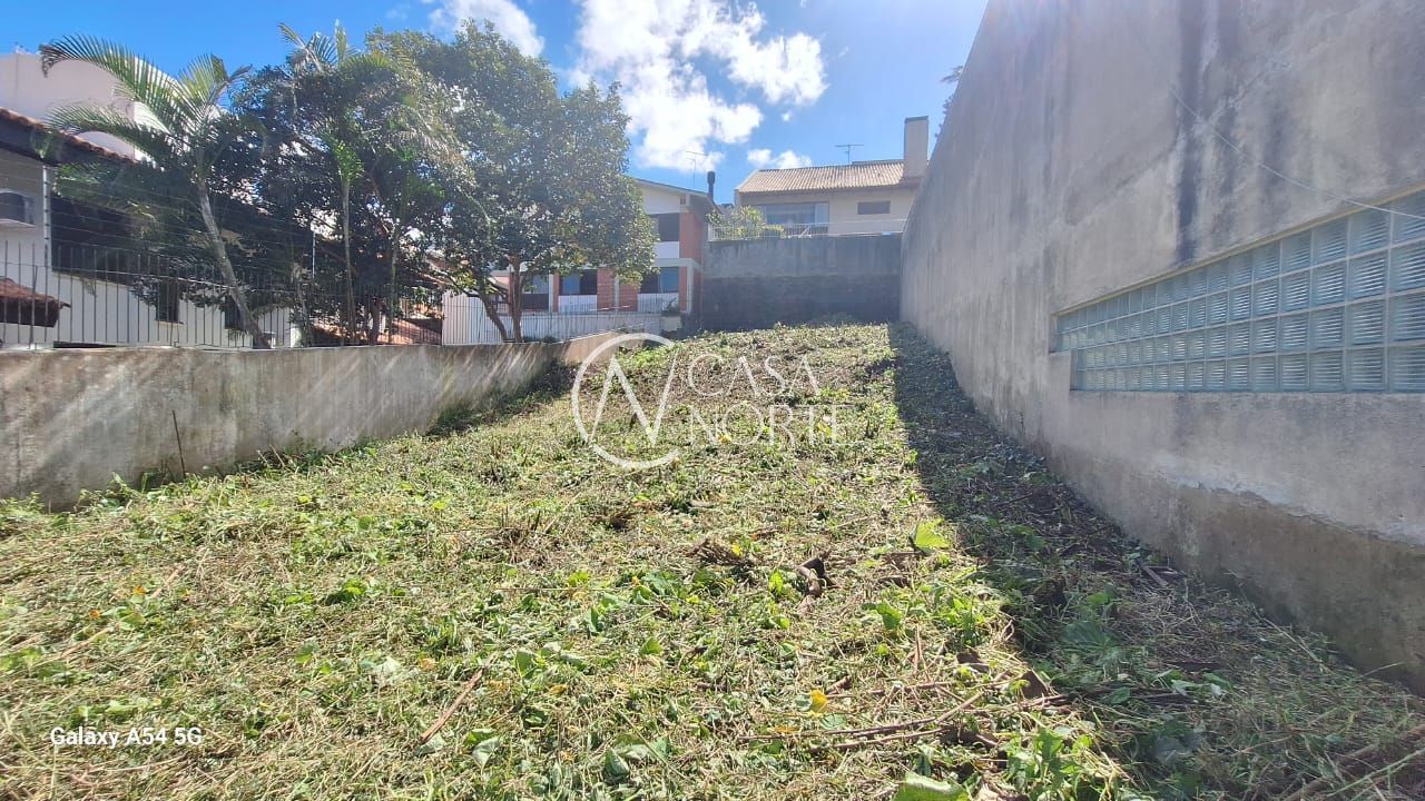 Terreno à venda  com 300m², Avenida Engenheiro Alfredo Correa Daudt no bairro Boa Vista em Porto Alegre