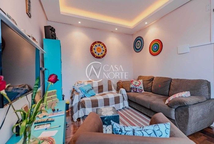 Apartamento à venda com 2 quartos, 68m², 1 suíte, Rua Gomes Jardim no bairro Santana em Porto Alegre