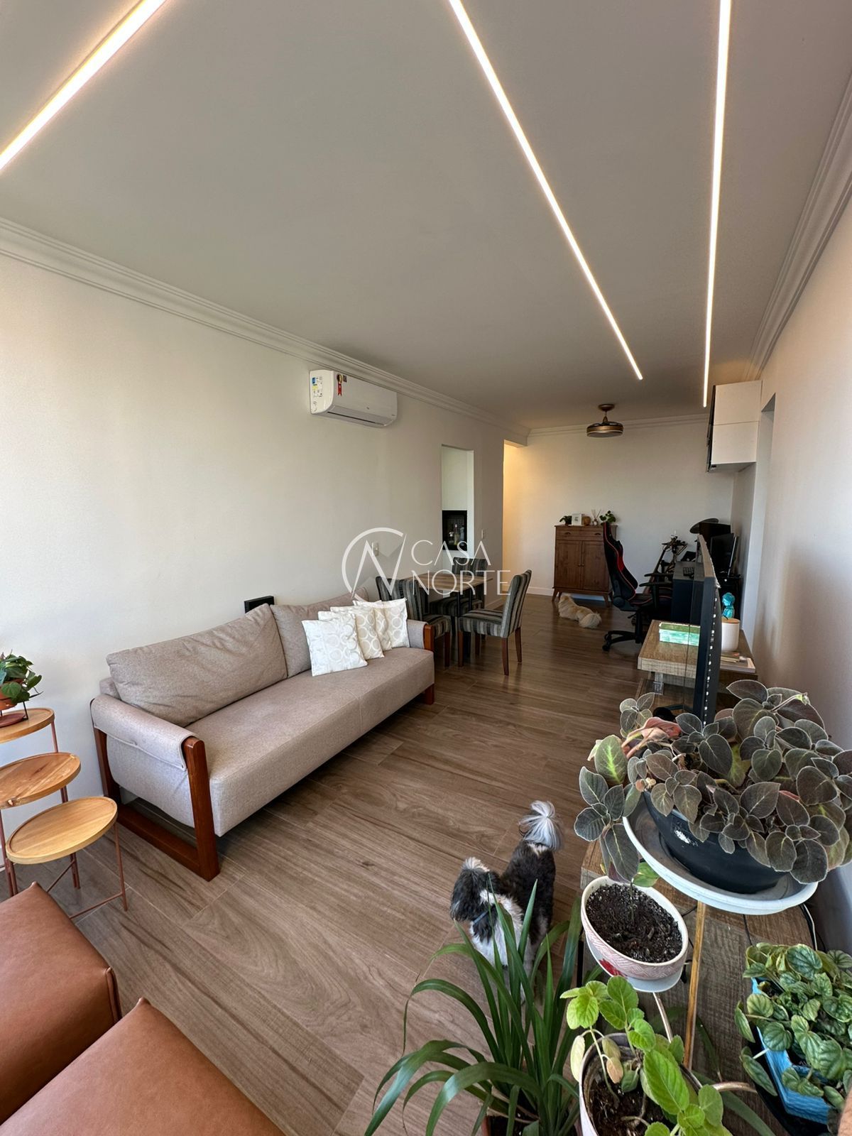 Apartamento à venda com 2 quartos, 69m², 1 suíte, 2 vagas, Rua Delfino Riet no bairro Santo Antônio em Porto Alegre