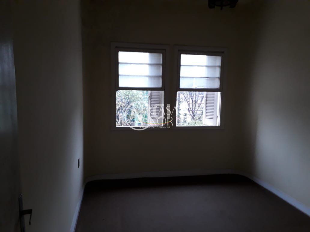 Casa à venda com 5 quartos, 415m², 3 vagas, Avenida Bastian no bairro Menino Deus em Porto Alegre