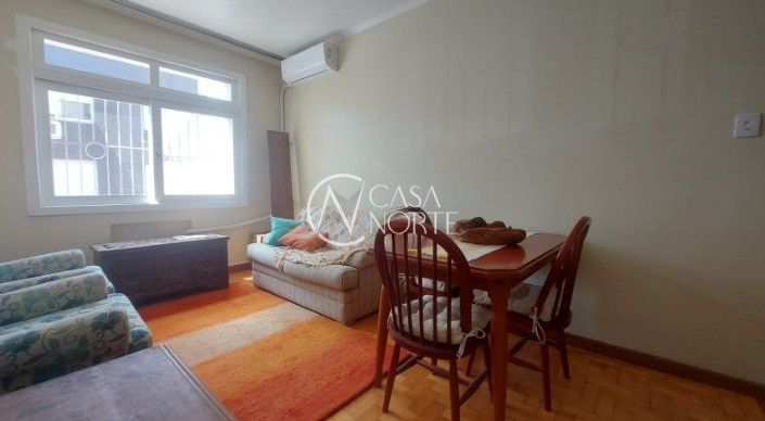 Apartamento à venda com 2 quartos, 65m², Rua Domingos Crescêncio no bairro Santana em Porto Alegre