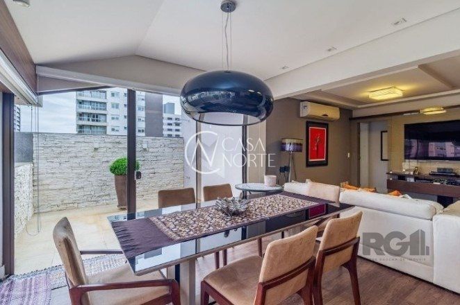 Cobertura à venda com 2 quartos, 111m², 1 suíte, 1 vaga, Avenida Guaporé no bairro Petrópolis em Porto Alegre