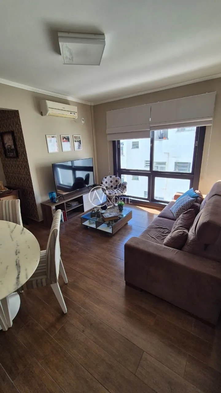 Apartamento à venda com 2 quartos, 63m², 1 vaga, Rua Felipe Neri no bairro Auxiliadora em Porto Alegre