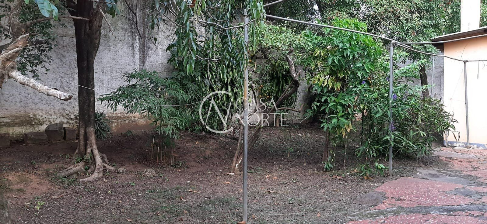 Casa à venda com 6 quartos, 200m², 6 vagas, Travessa Lucas de Lima no bairro Medianeira em Porto Alegre