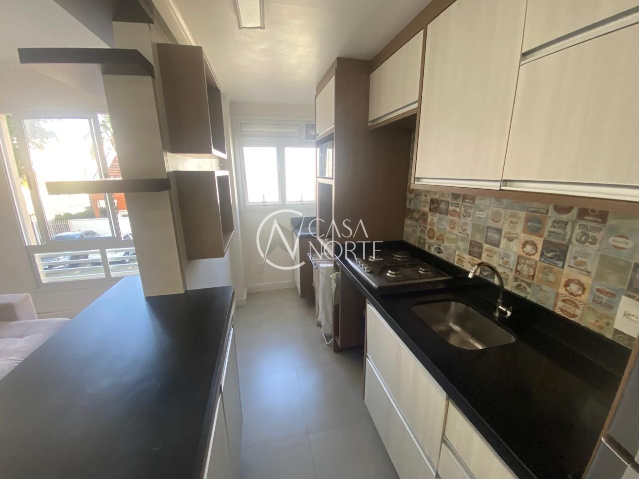 Apartamento à venda com 2 quartos, 52m², 1 suíte, 1 vaga, Rua Aurélio Porto no bairro Partenon em Porto Alegre