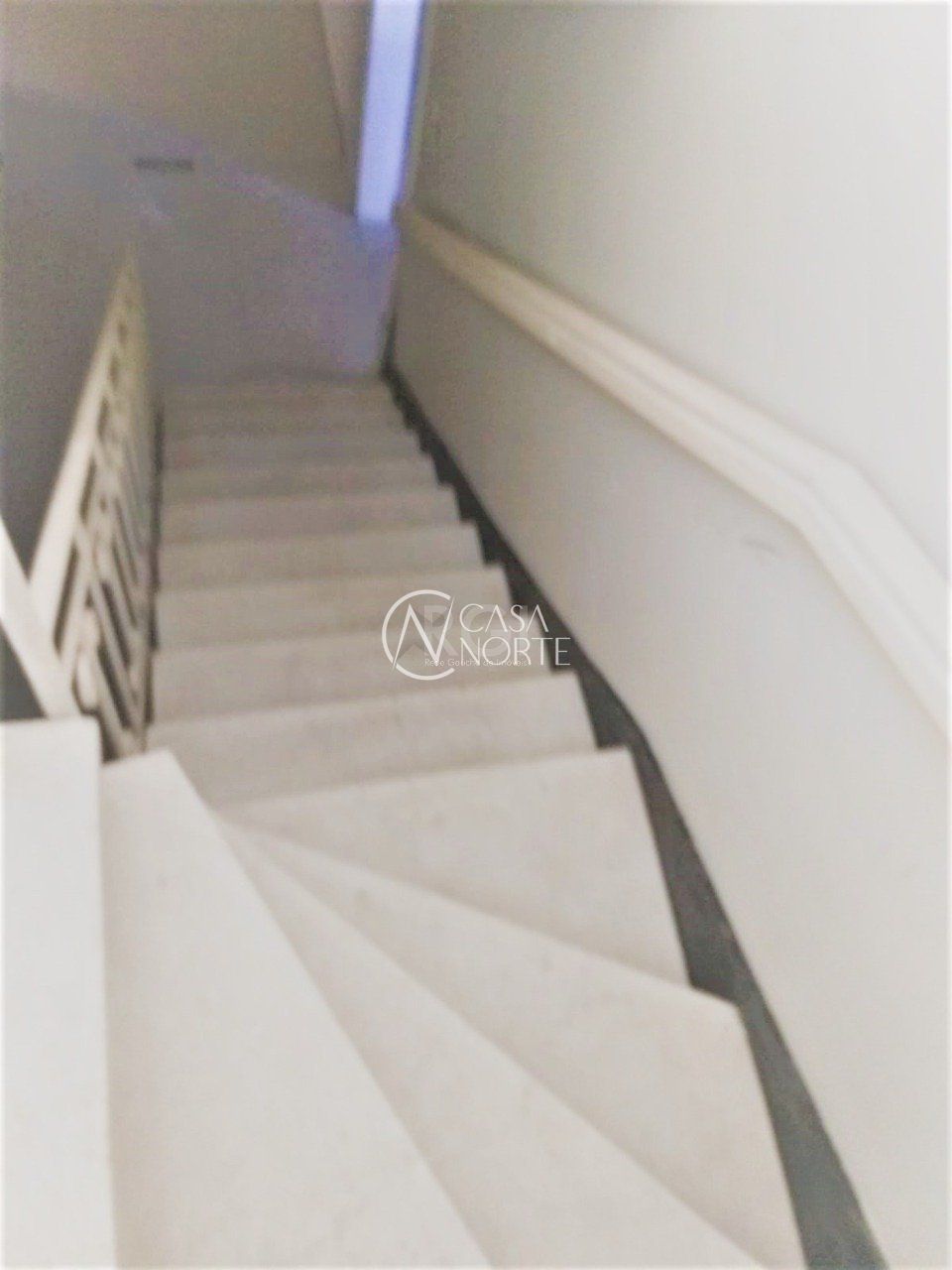 Casa Comercial à venda , 250m², 10 vagas, Rua Coronel Aparício Borges no bairro Partenon em Porto Alegre