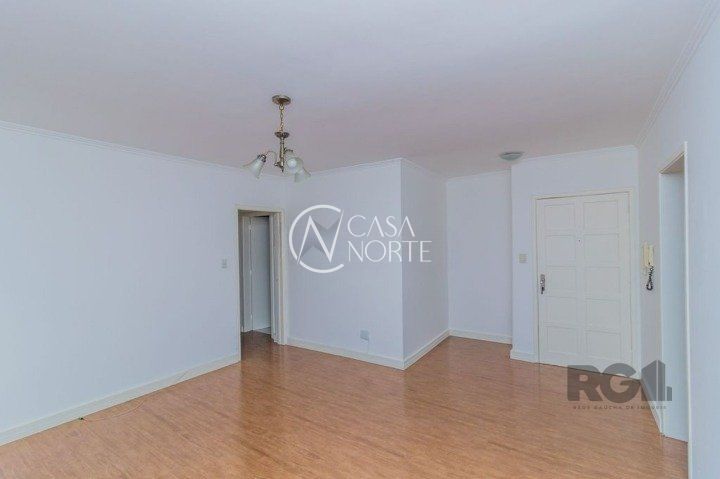 Apartamento à venda com 2 quartos, 89m², 1 suíte, 1 vaga, Rua Vicente da Fontoura no bairro Rio Branco em Porto Alegre