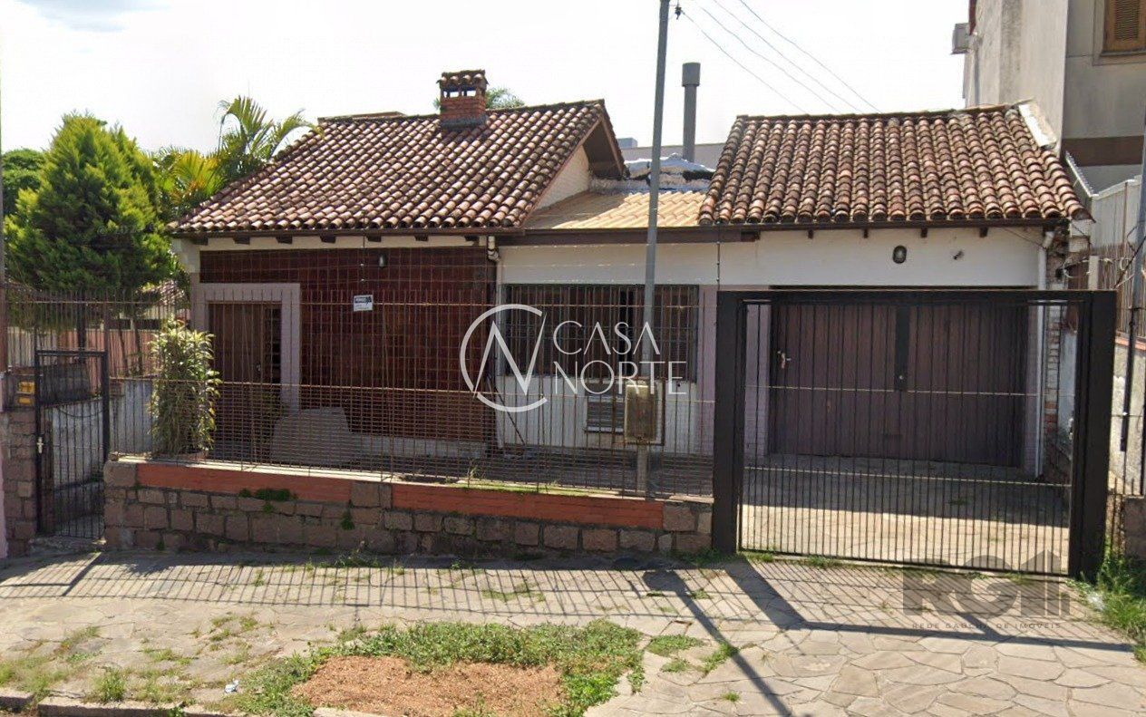 Casa à venda com 3 quartos, 156m², 1 suíte, 2 vagas, Rua Barão do Amazonas no bairro Partenon em Porto Alegre