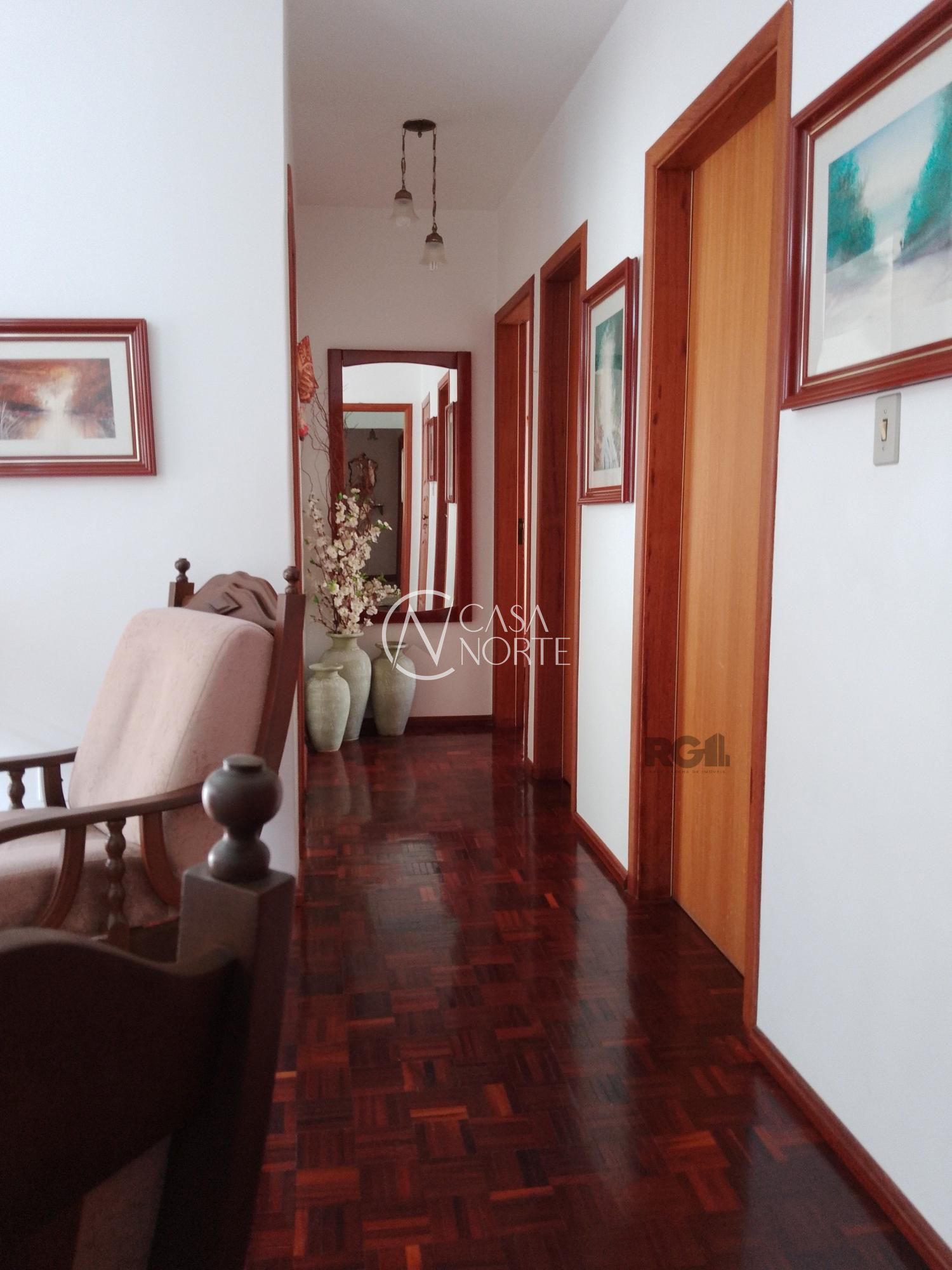 Apartamento à venda com 2 quartos, 58m², 1 vaga, Rua Luiz de Camoes no bairro Santo Antônio em Porto Alegre