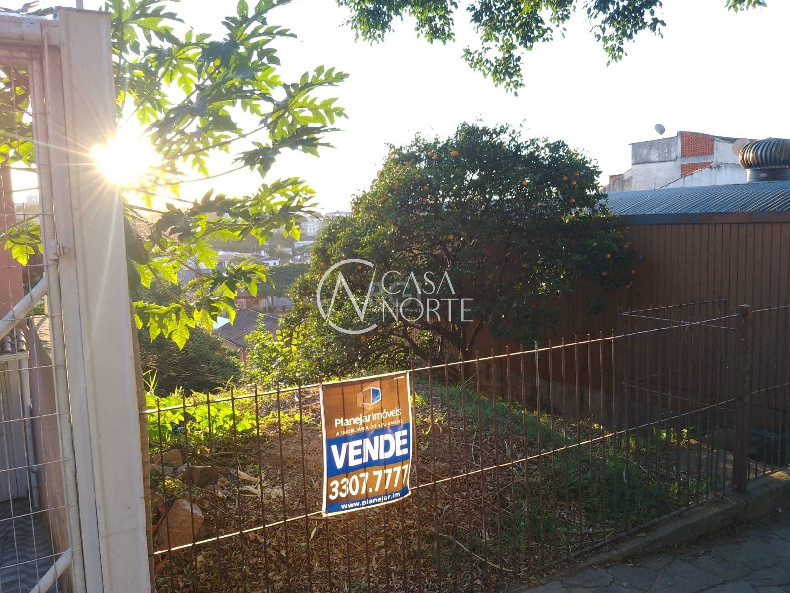 Terreno à venda  com 247m², Rua Padre Antônio Vieira no bairro Santo Antônio em Porto Alegre