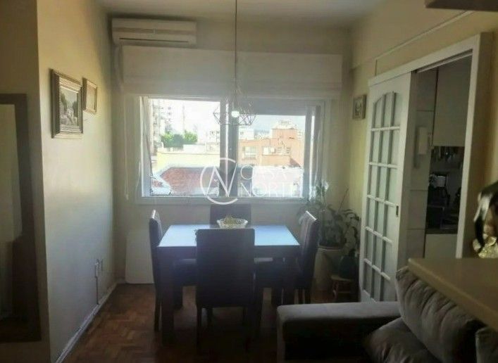 Apartamento à venda com 2 quartos, 58m², Rua Mariante no bairro Rio Branco em Porto Alegre