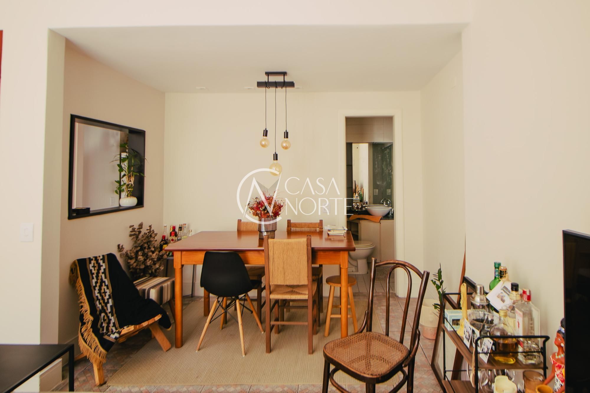 Apartamento à venda com 2 quartos, 79m², 1 vaga, Avenida Independência no bairro Independência em Porto Alegre