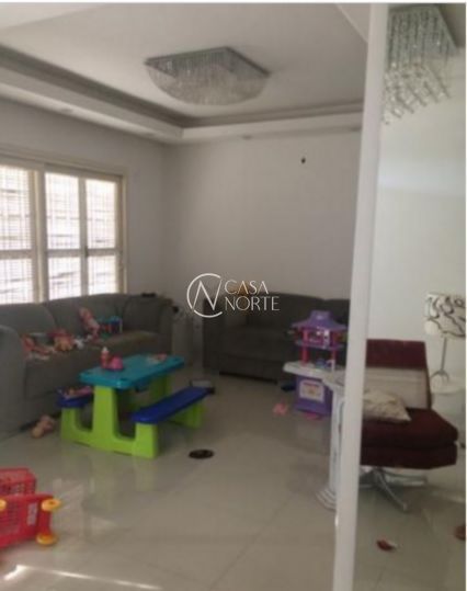 Casa à venda com 4 quartos, 100m², 1 suíte, 3 vagas, Rua Doutor Aurelio Py no bairro Medianeira em Porto Alegre