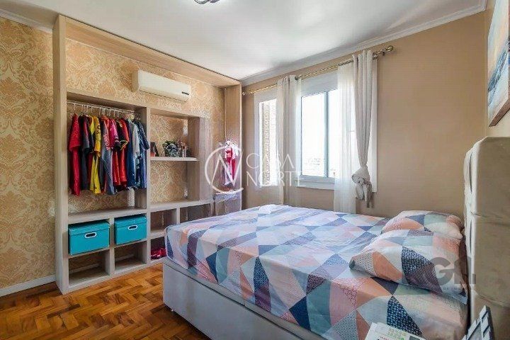 Apartamento à venda com 2 quartos, 69m², 1 vaga, Avenida Padre Cacique no bairro Praia de Belas em Porto Alegre