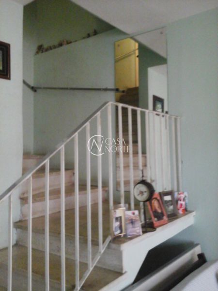 Casa à venda com 3 quartos, 250m², 4 vagas, Monsenhor Veras no bairro Santana em Porto Alegre