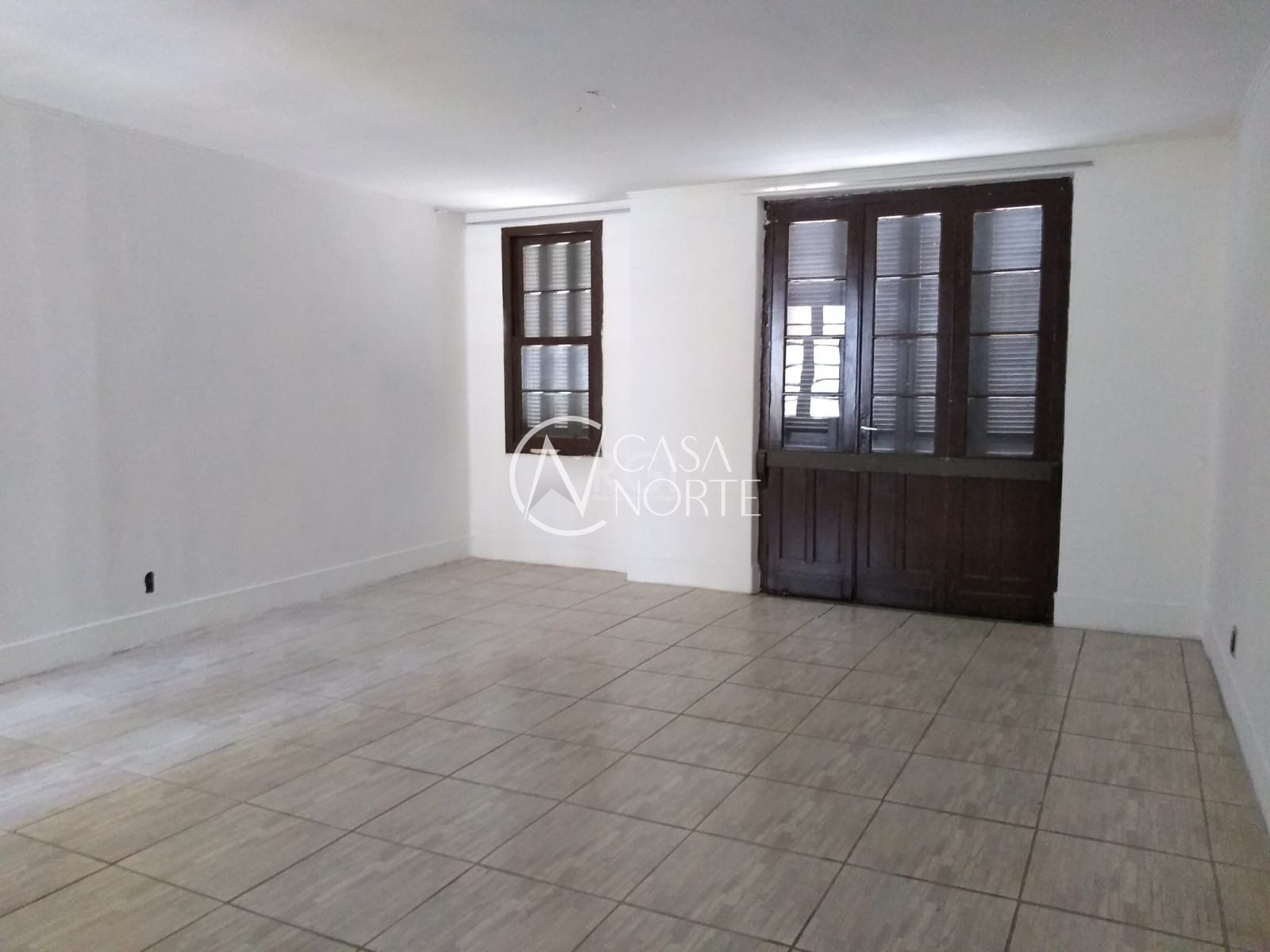 Casa à venda com 3 quartos, 124m², 2 suítes, Avenida João Pessoa no bairro Santana em Porto Alegre