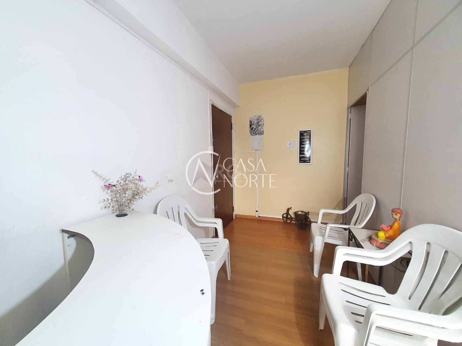 Sala Comercial à venda , 90m², Rua Doutor Flores no bairro Centro Histórico em Porto Alegre