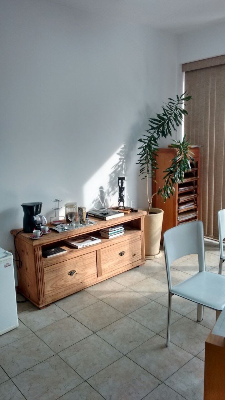 Sala Comercial à venda com 1 quarto, 33m², Rua General Lima e Silva no bairro Cidade Baixa em Porto Alegre