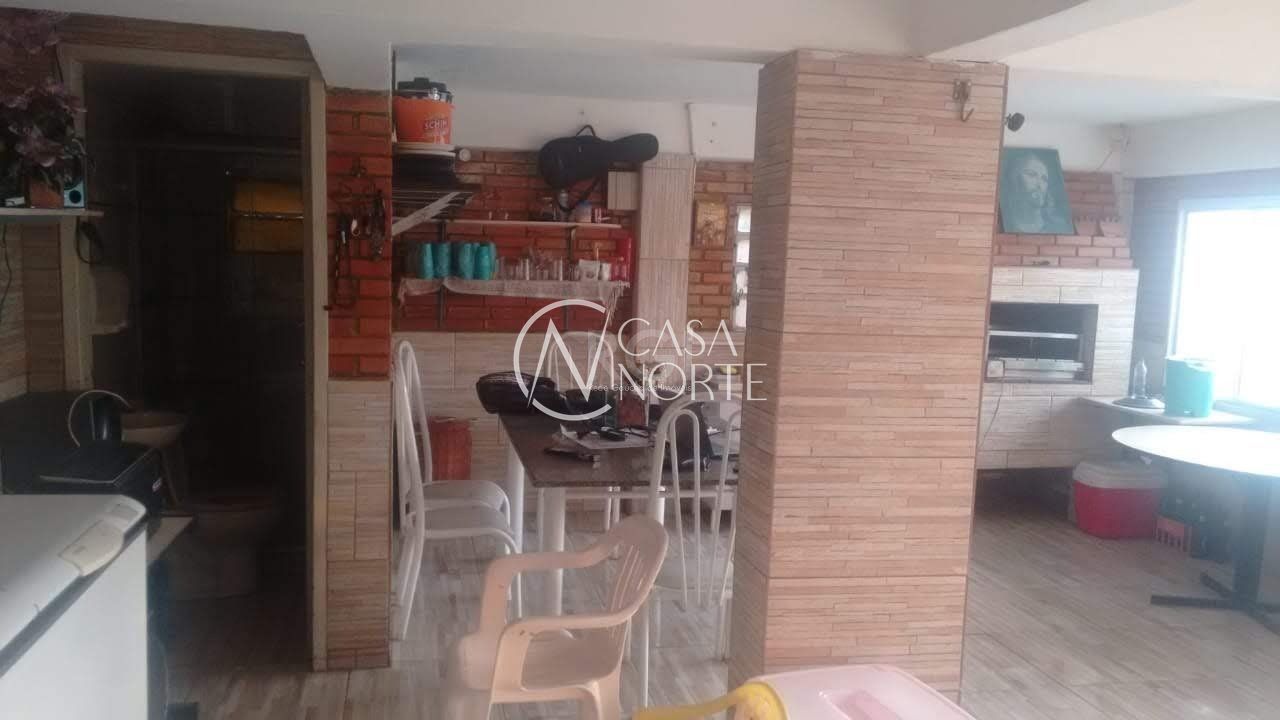 Sobrado à venda com 5 quartos, 300m², Rua Gregorio da Fonseca no bairro Nonoai em Porto Alegre