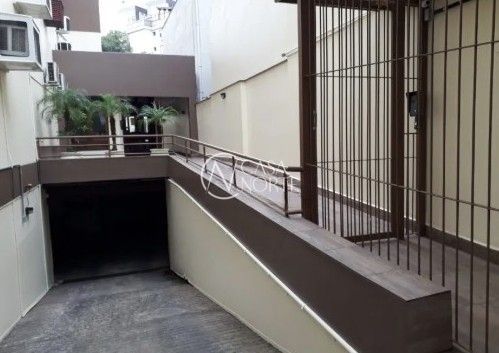 Apartamento à venda com 1 quarto, 74m², 1 vaga, Avenida Goethe no bairro Rio Branco em Porto Alegre